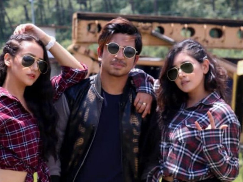 ट्रेन्डिङको शीर्ष स्थानमा ‘कुरा बुझ्न पर्च’ 